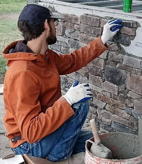 Atlas Stone mason experts at work
